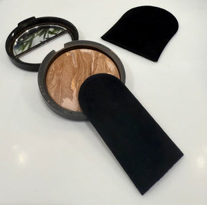 LaMitz with Compacts